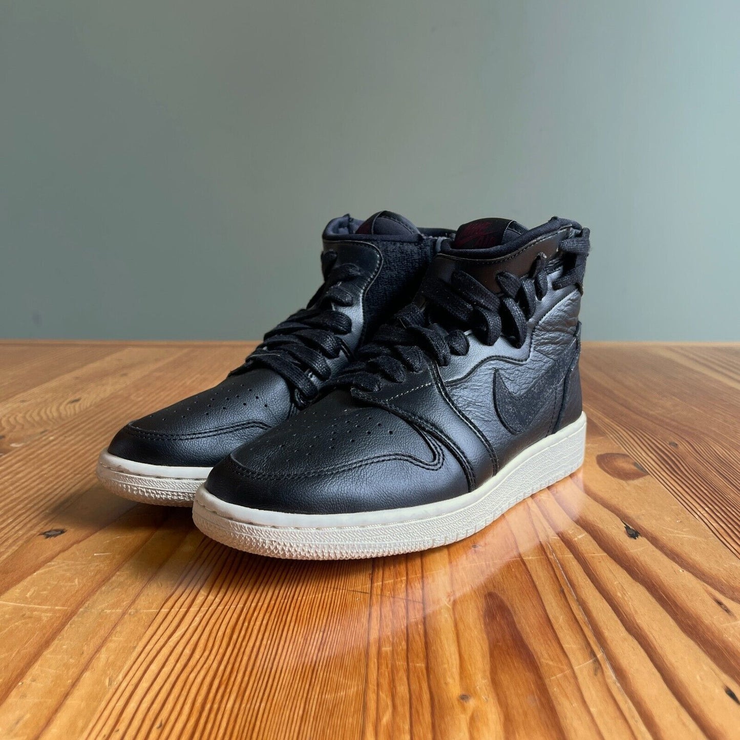 7 - Nike Black Jordan 1 Rebel XX Womens AR5599-006 Hi Top Sneakers Shoes 1007KW