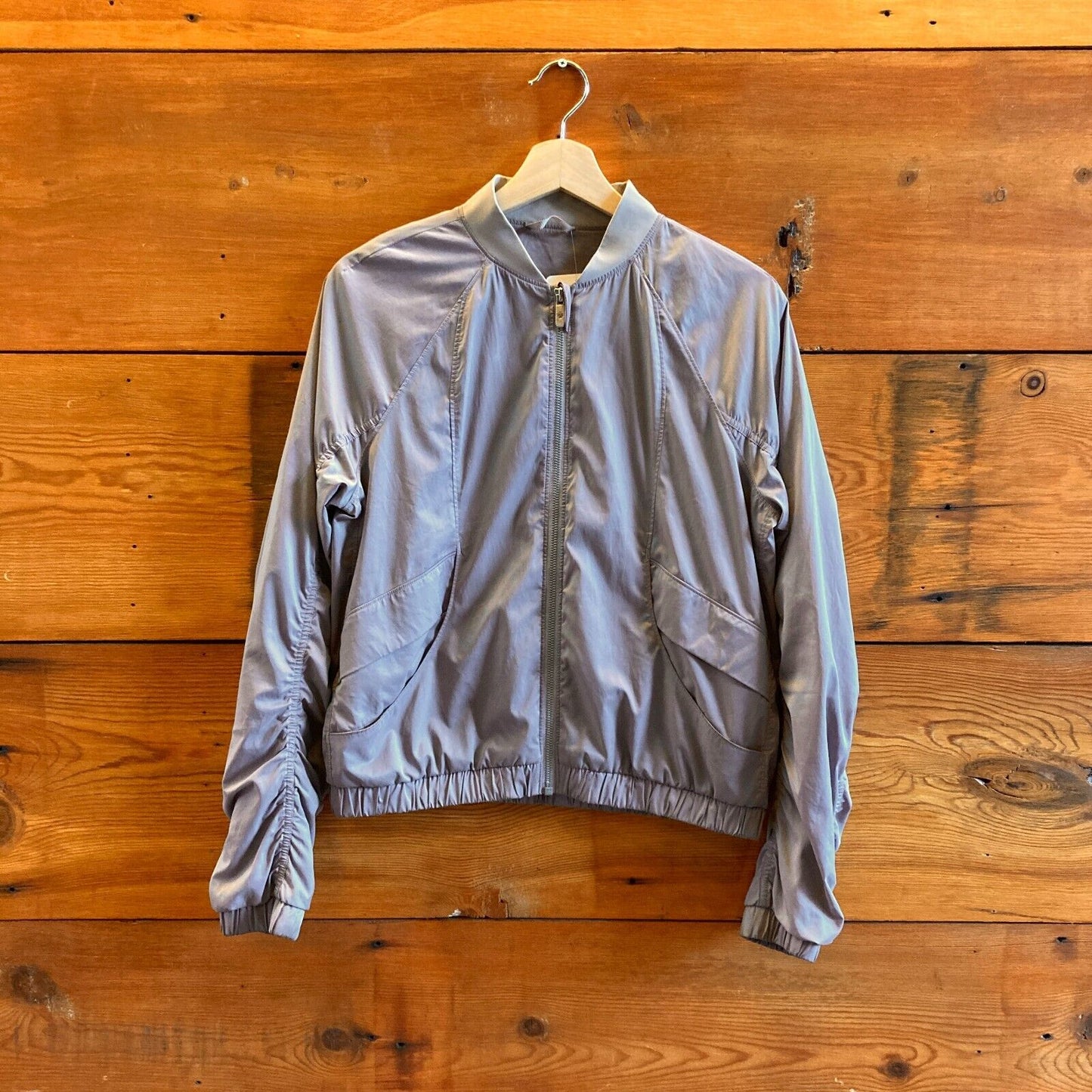 6 - Lululemon Light Gray Nylon Lightweight Zip Up Bomber Athletic Jacket 0122LF