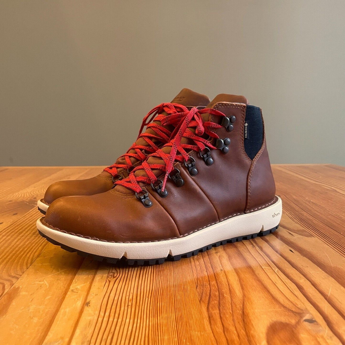 10 - Danner $240 Brown Leather Vertigo Cathay Spice Hiking Boots NEW 0815CJ