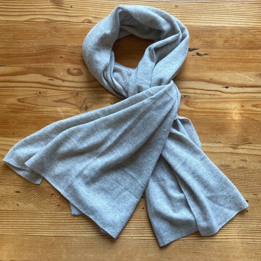 White + Warren $350 Light Gray 100% Cashmere Large Travel Wrap Scarf NWOT 4427SC