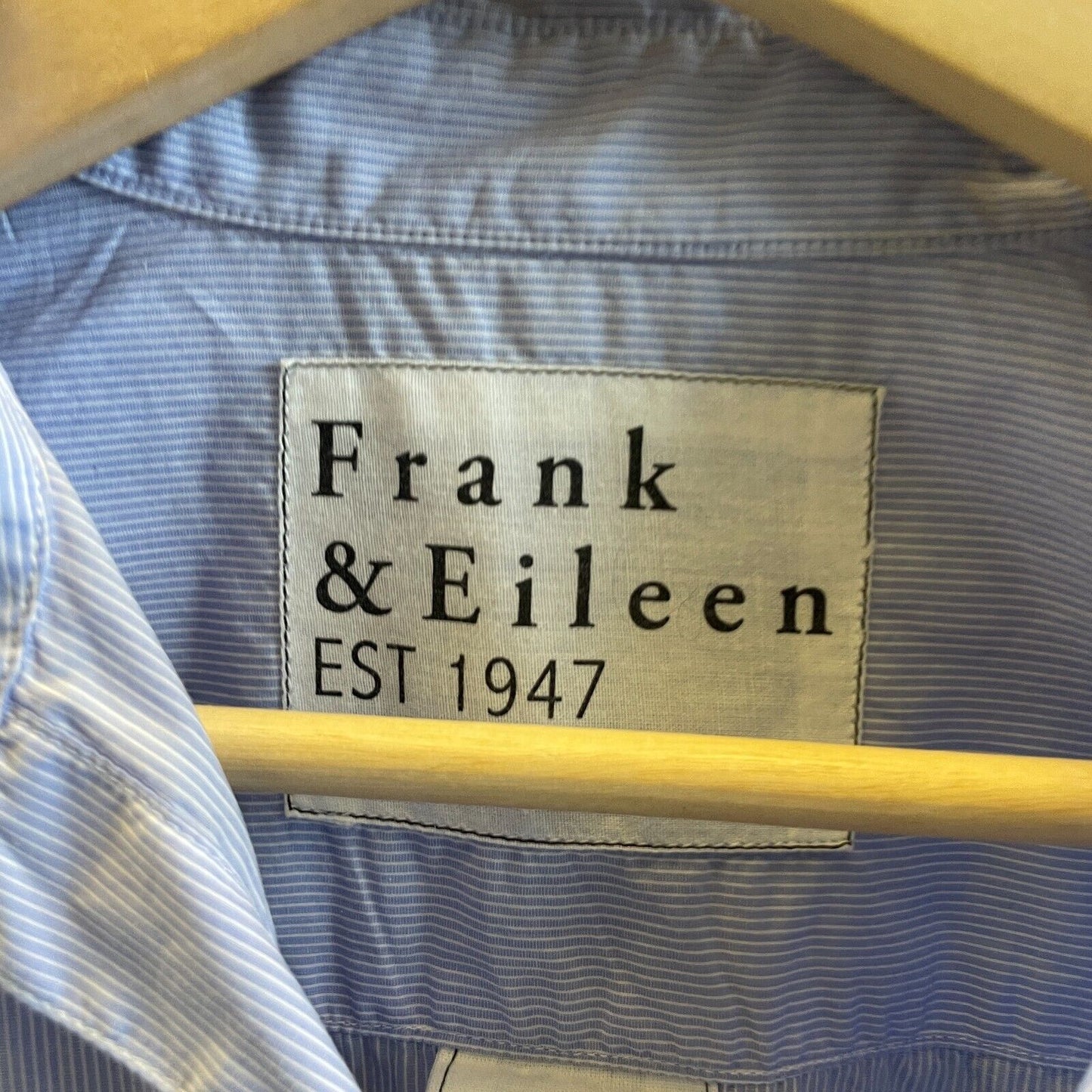 S - Frank & Eileen Blue White Pinstripe Long Sleeve Cotton ButtonUp Shirt 0124KG