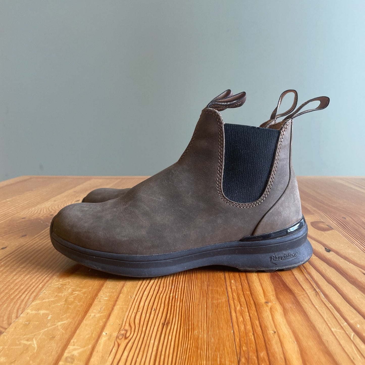 4 / 7 US WMNS - Blundstone Brown Heritage Classic Chelsea Boots 0109SS