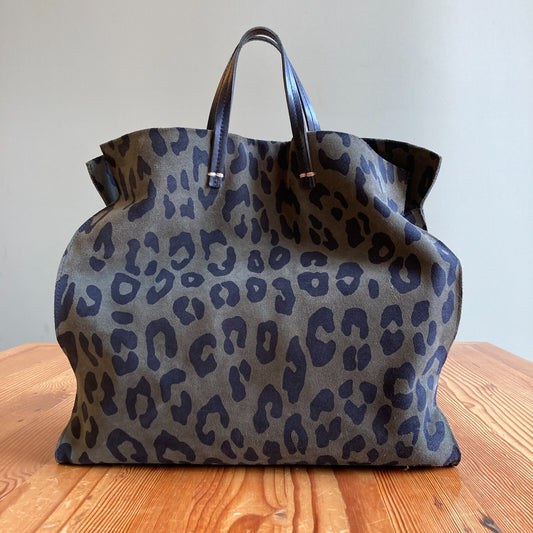 Clare V Green Leopard Suede Leather Simple Tote Purse Bag *missing strap 0703SC