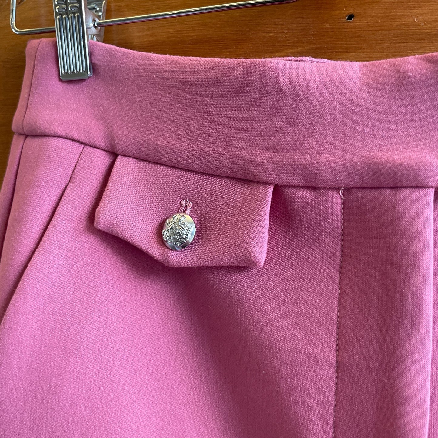 6 - Veronica Beard Pink Renzo Shield Buttons Crop Pants 1016LD