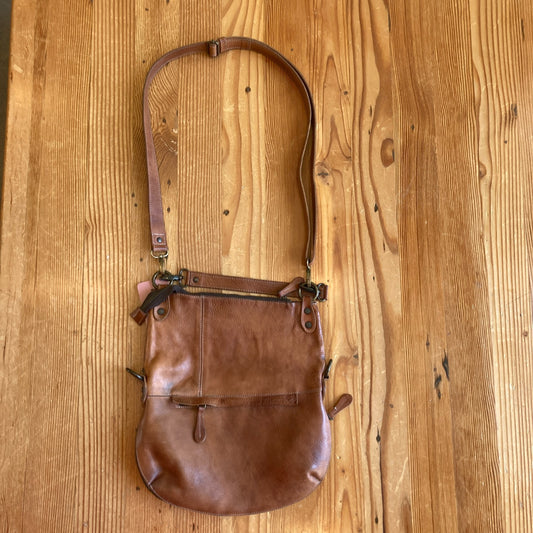 BedStu Brown Weathered Leather Top Zip Foldover Crossbody Purse 0811LS