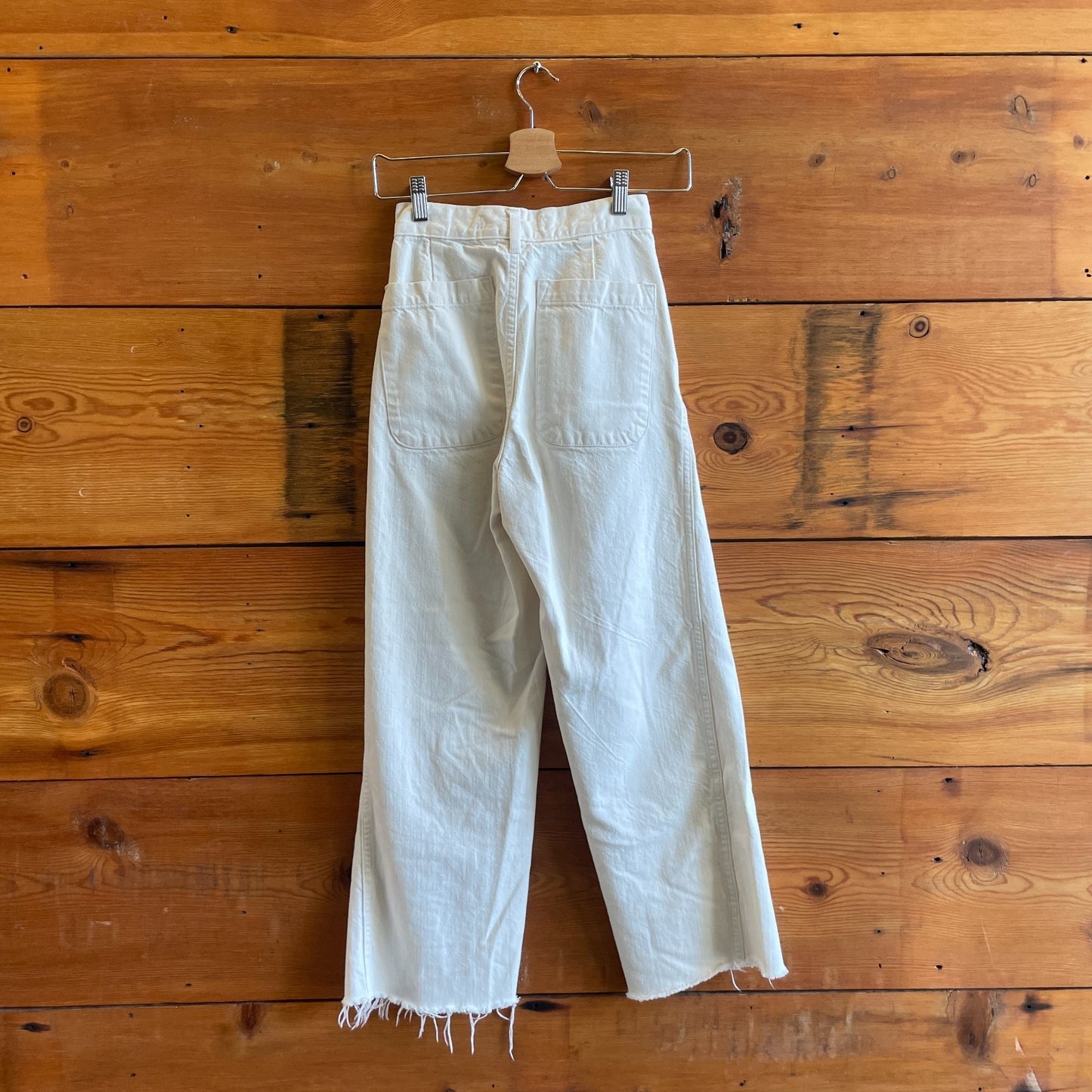 00 - Gravel & Gold Ecru White Denim Frayed Hem High Waisted Pants 0803BH