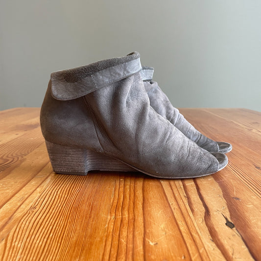 38.5 / 8.5 - Marsell Gray Deer Hide Open Toe Stacked Heel Bootie Shoes 0804ST
