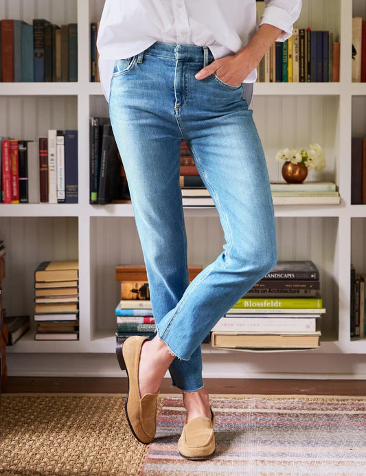 26 - Frank & Eileen $298 Blue Wash Frayed Hem Slim Leg Derry Jeans 0120SC