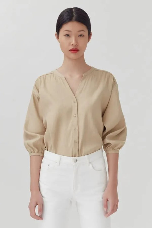 M - Cuyana $175 Natural Tan Linen 3/4 Sleeve Button Up Blouse Shirt 0531AF
