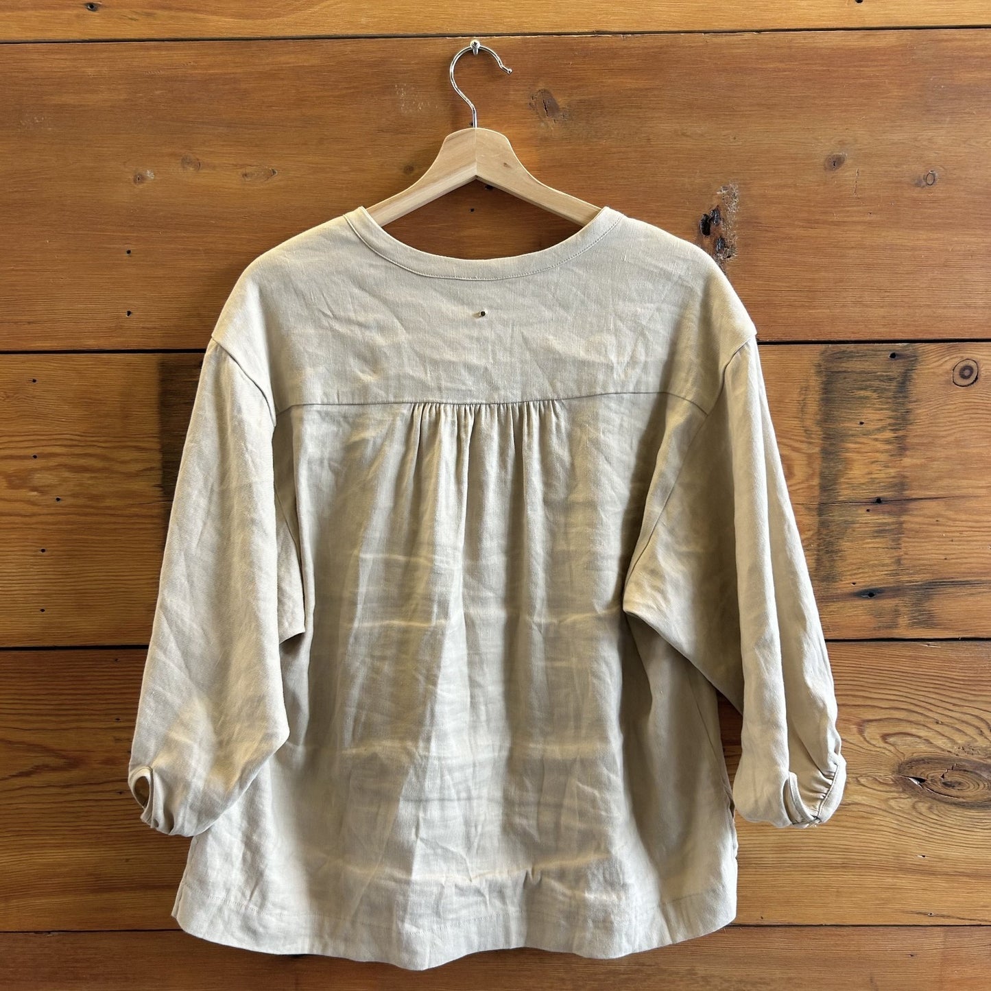 M - Cuyana $175 Natural Tan Linen 3/4 Sleeve Button Up Blouse Shirt 0531AF