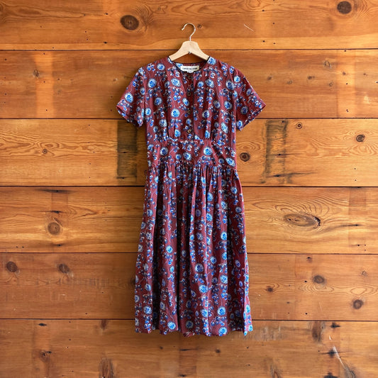 S - Caron Callahan Red Blue Floral Print NEW Short Sleeve Rosie Dress 1215RJ