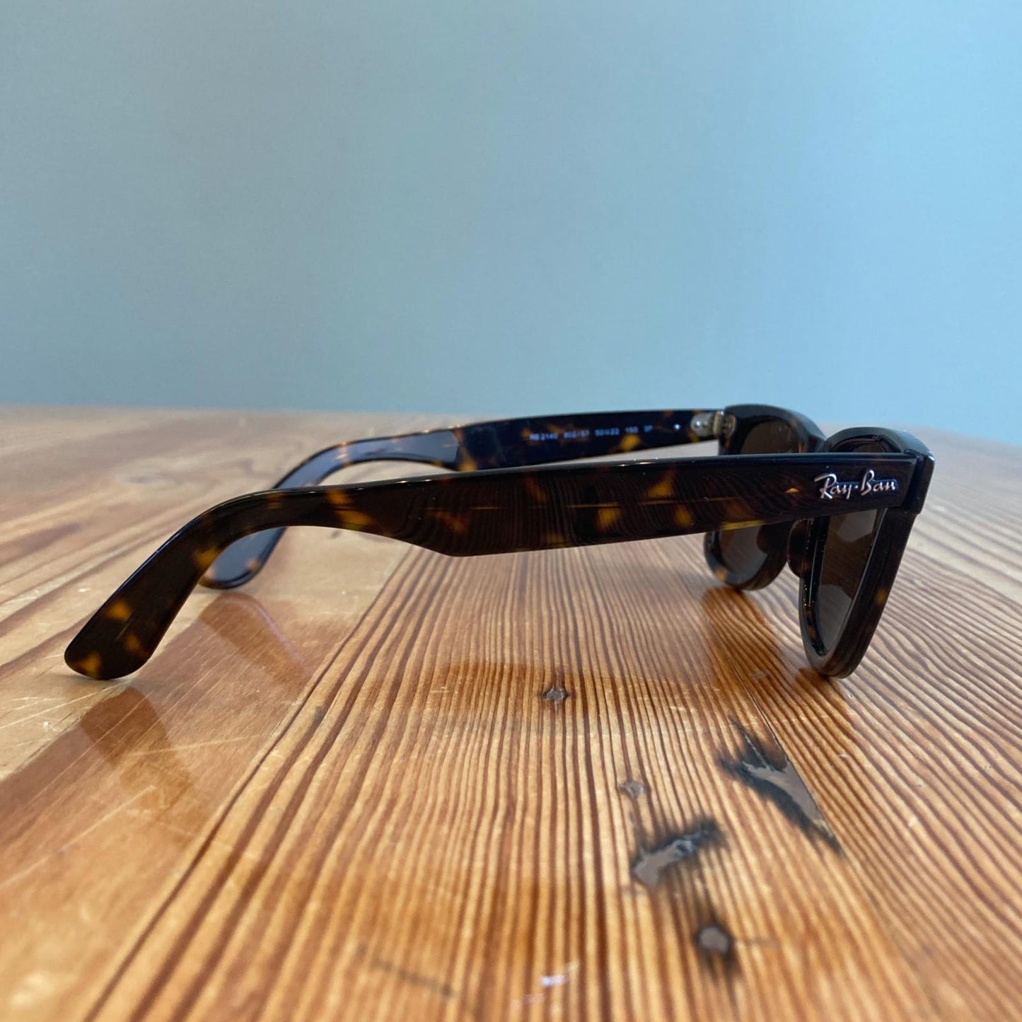 RayBan Ray Ban Tortoise RB2140 50-22 Wayfarer Unisex Sunglasses w/ Case 0505DM