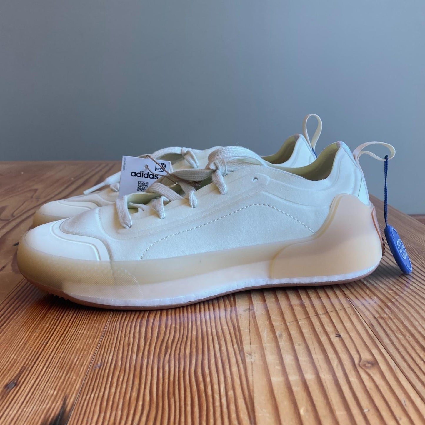 6.5 - Stella McCartney for Adidas Light Yellow Treino Sneakers NEW w/ Box 0707MU