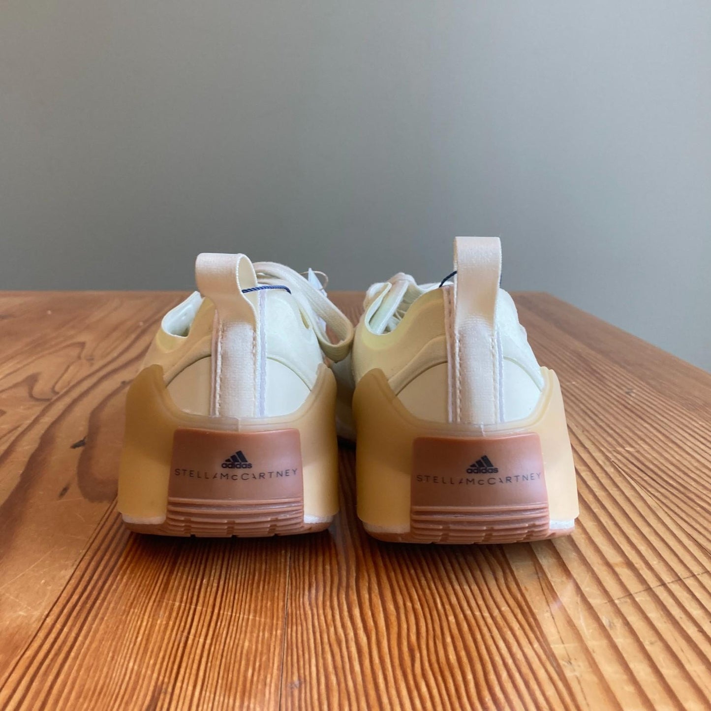 6.5 - Stella McCartney for Adidas Light Yellow Treino Sneakers NEW w/ Box 0707MU