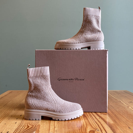 37 / 7 - Gianvito Rossi $1050 Beige Chester Knit Sock Boots NEW w/ Box 0930AB