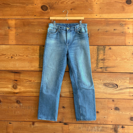 28 - B-Sides Distressed Wash Straight Leg High Waisted Jeans 0930AR