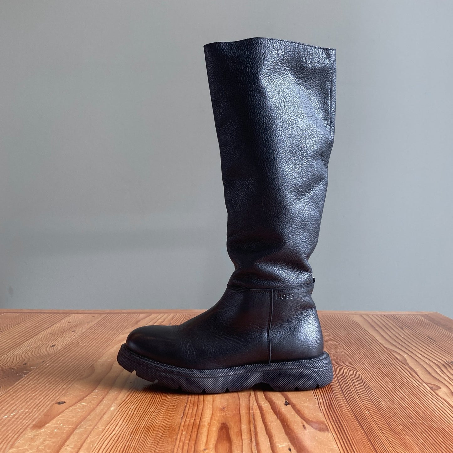 39 / 8.5-9 - BOSS Black Leather Knee High Pull-On Womens Boots 0425SV