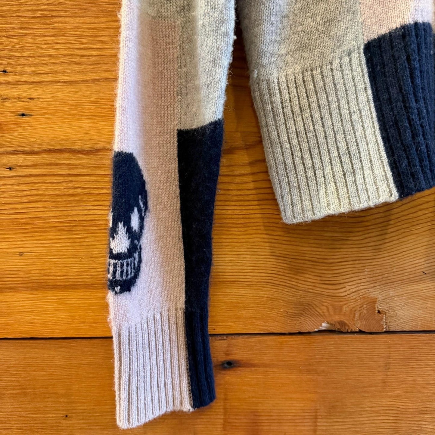 S - Skull Cashmere Pink Black Navy Color Block Cashmere Sweater 0527LW