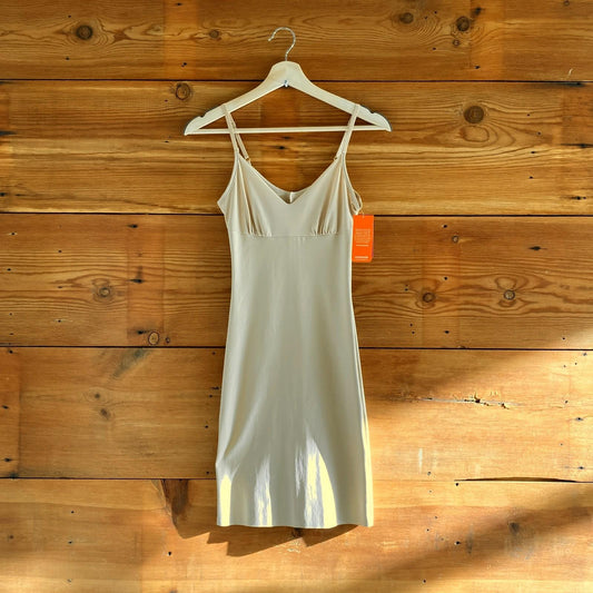 M - Commando Control Beige NEW Two-Faced Tech Control Full Slip 4427SC