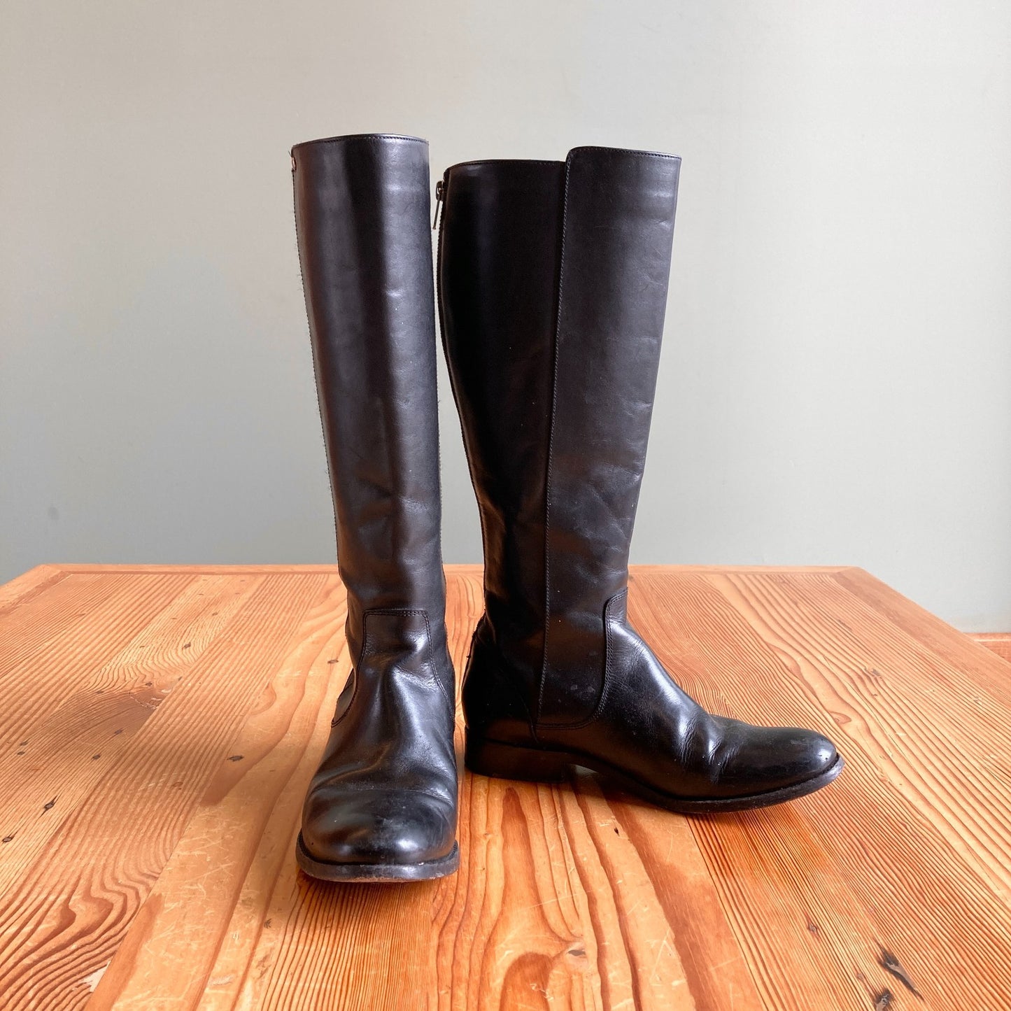 7 - Frye Black Melissa Stud Back Zip Leather Knee High Riding Boots 1119CB