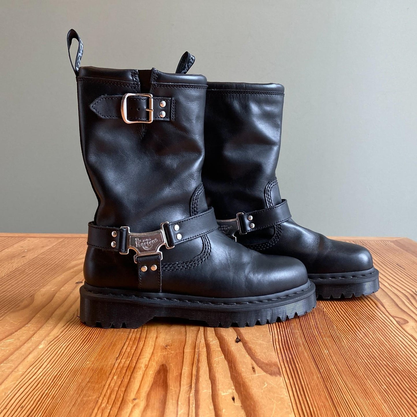 9 - Dr Martens Black Leather Anistone Hi Wanama Biker Boots NEW w/ Box 0425SV