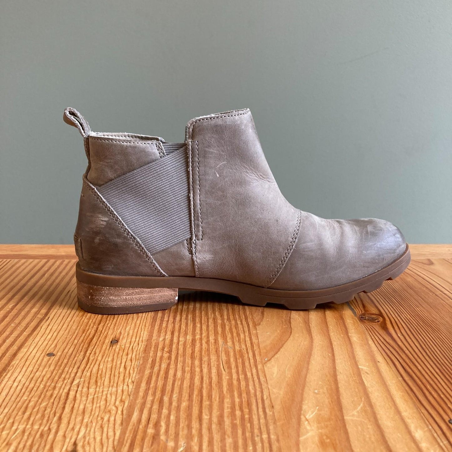 9 - Sorel Dusty Tan Emelie III Waterproof Chelsea Ankle Boots 0116AM