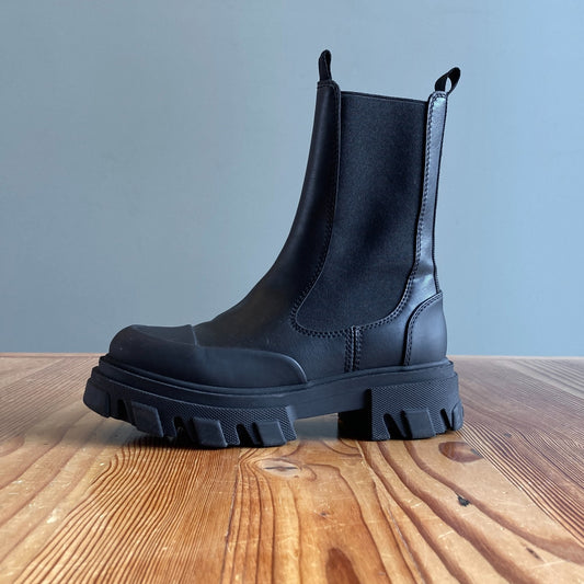 36 / 5.5 - Ganni Black Leather Chelsea Chunky Lug Sole Womens Mid Boots 0312IG