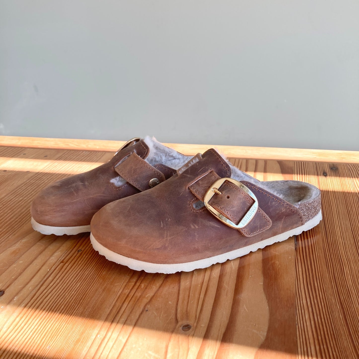 37 - Birkenstock Brown Boston Big Buckle Shearling Lined Slip On Shoes 0104RM