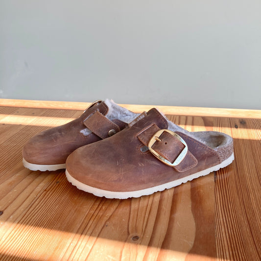 37 - Birkenstock Brown Boston Big Buckle Shearling Lined Slip On Shoes 0104RM