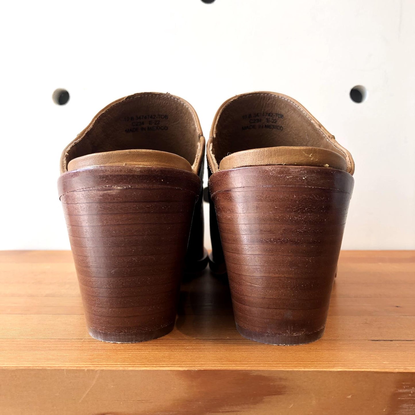 10 - Frye Tobacco Brown Serena Mule Stacked Sculpted Heel Shoes Clogs 0206BS