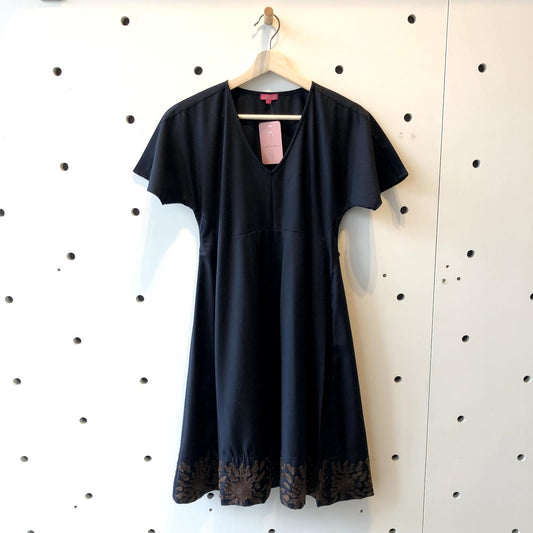 S - Chan Luu Black Short Sleeve Embroidered Hem Pleated A Line Dress 0527LW