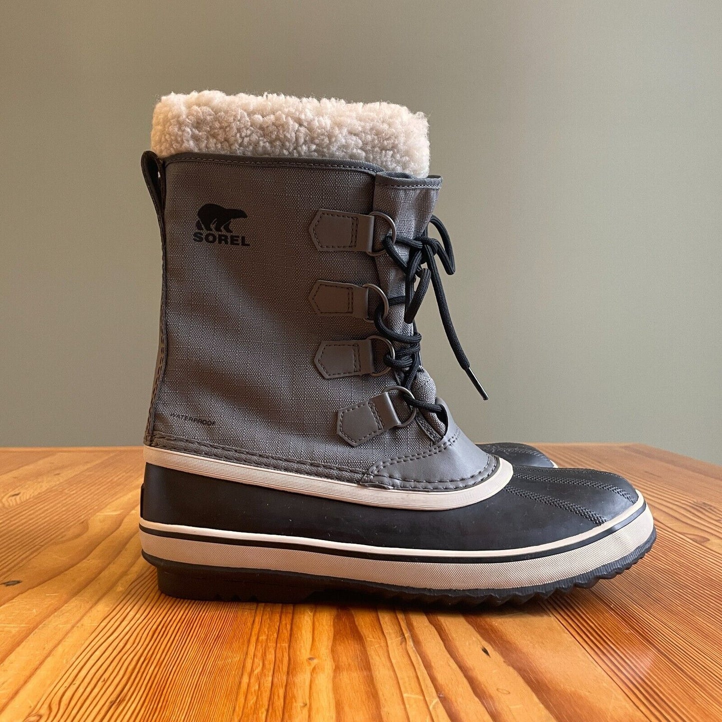 10.5 - SOREL Gray Winter Carnival Womens Waterproof Boots NEW w/ Box 0817AS