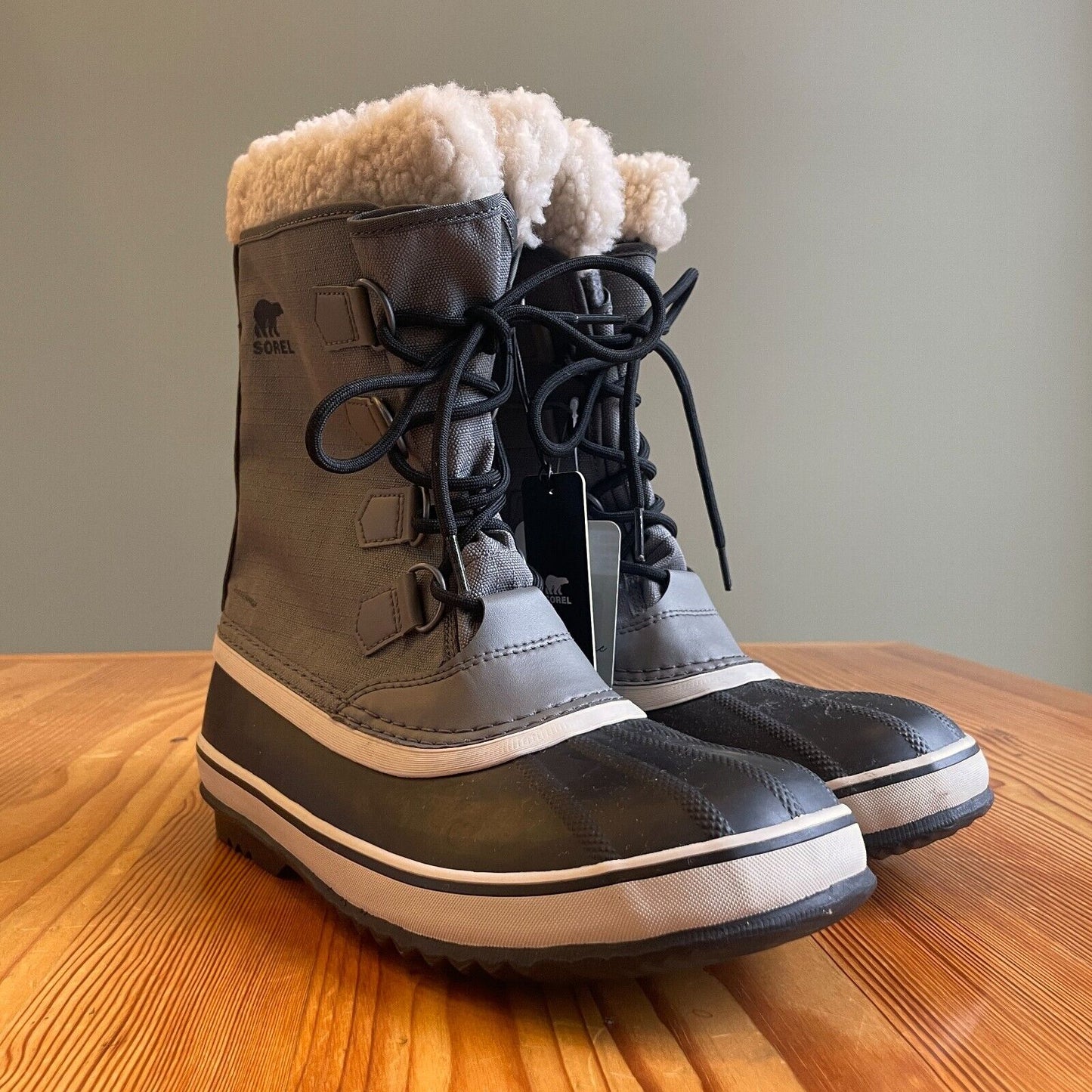 10.5 - SOREL Gray Winter Carnival Womens Waterproof Boots NEW w/ Box 0817AS