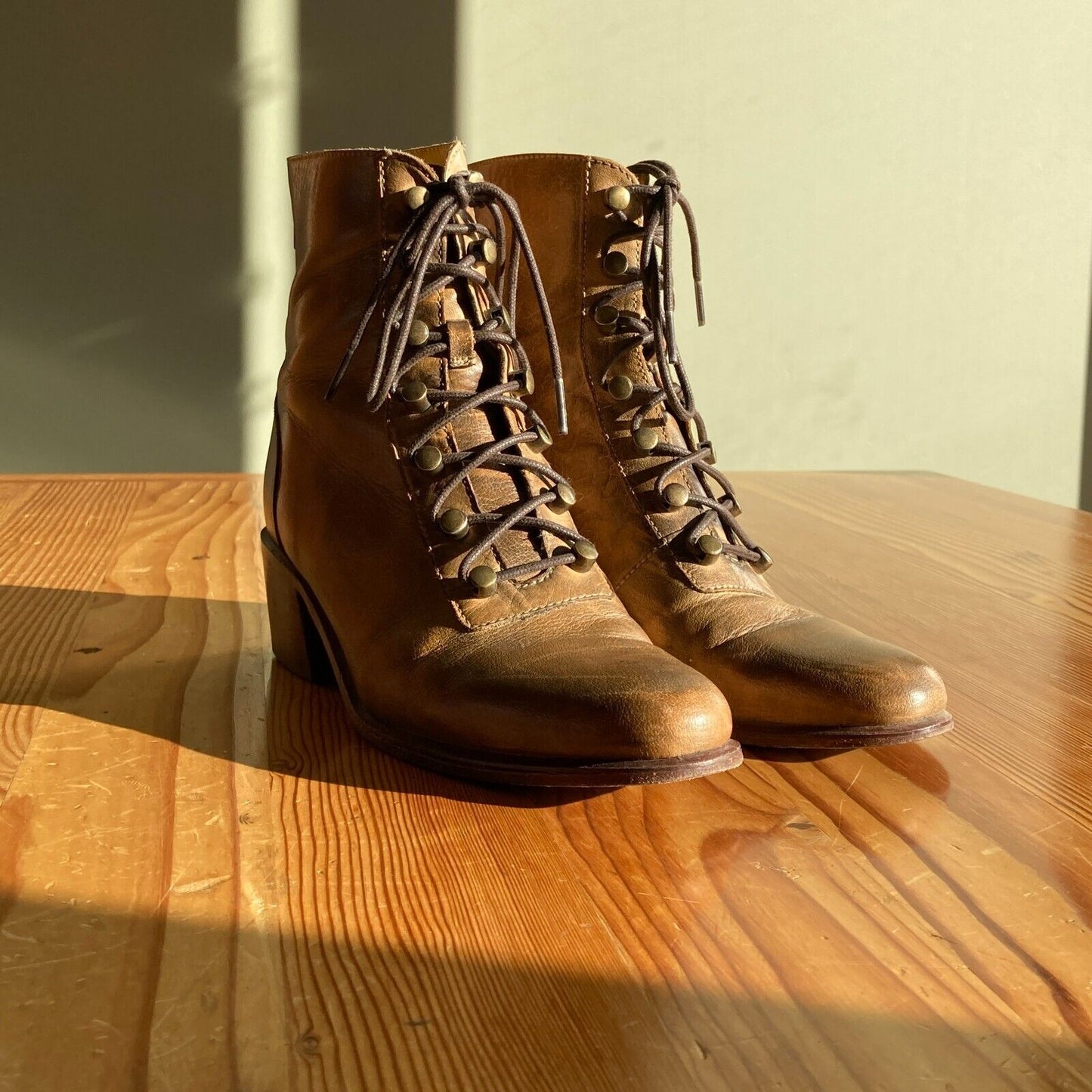 39 / 8.5 - Free People Brown Leather Back Zip Eberly Lace Up Boots 0605MH