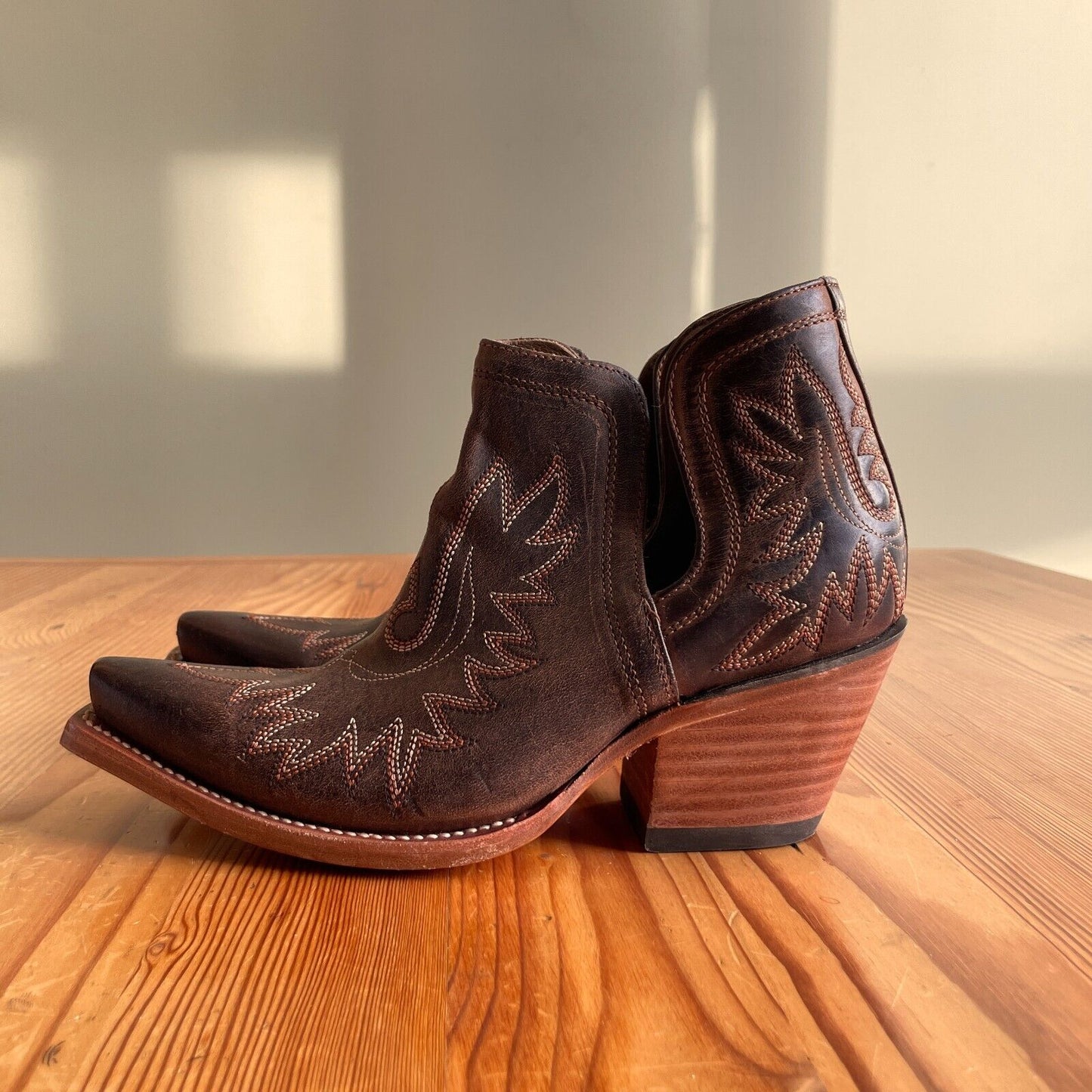 8 - Ariat $200 Brown Leather Embroidered Ankle Dixon Western Boots NEW 1211AR