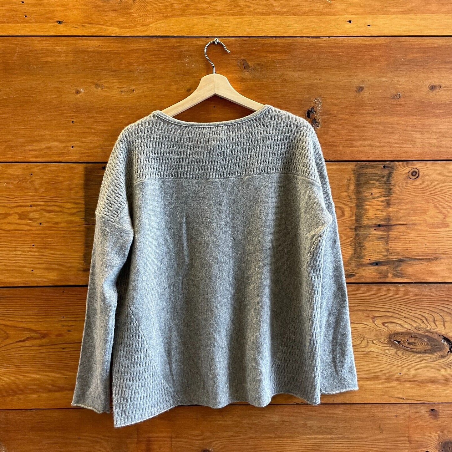 S - Velvet Graham & Spencer Gray 100% Cashmere Wide Neck Sweater 4427SC