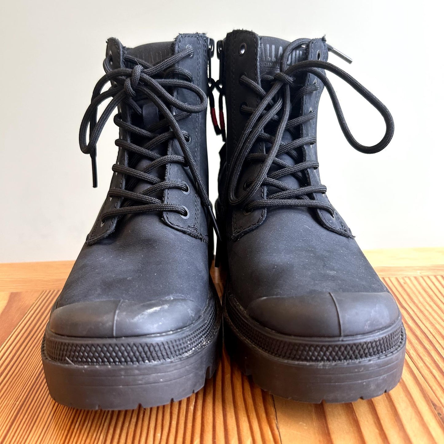 5.5 - Palladium Black $90 Waterproof Side Zip Pampa Hi Cuff Lace-Up Boots 0209SB