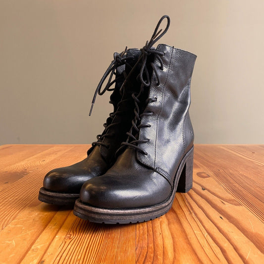 8.5 - Frye Black Leather Combat Lace Up Heeled Karen Ankle Boots 1011SC