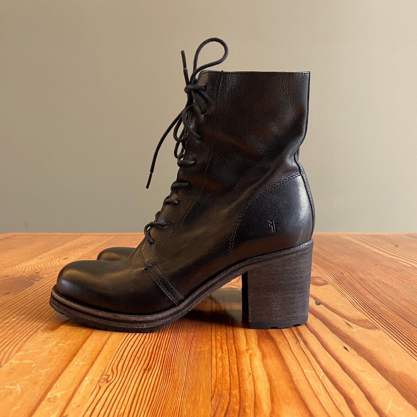 8.5 - Frye Black Leather Combat Lace Up Heeled Karen Ankle Boots 1011SC