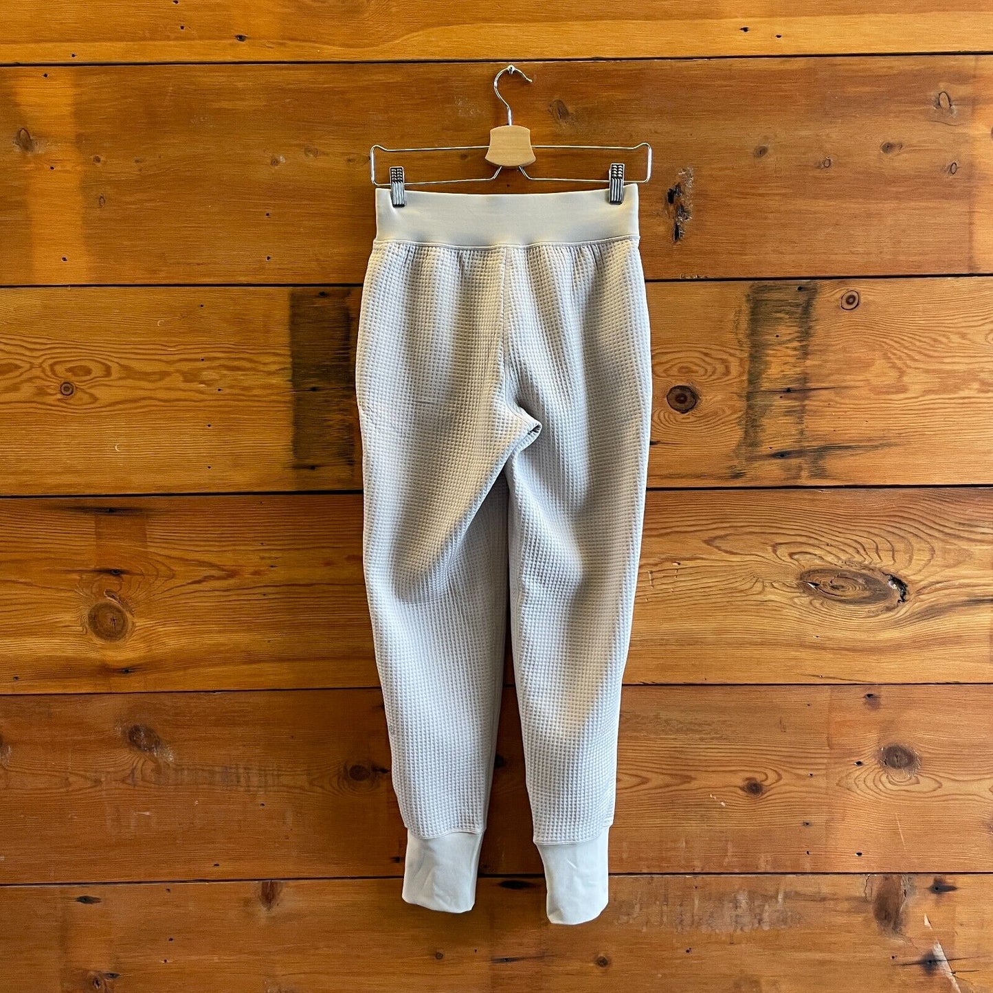 4 - Lululemon $128 Beige Waffle Knit Mid Rise Jogger Pants EUC 0703SC