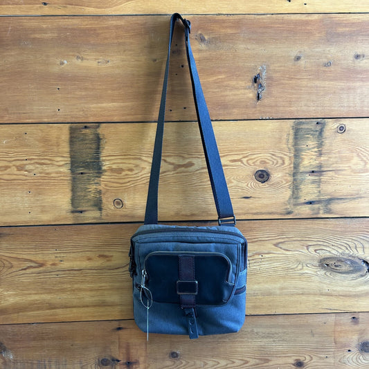 TUMI Alpha Bravo Arnold Zip Flap Travel Unisex Crossbody Bag 0507GG