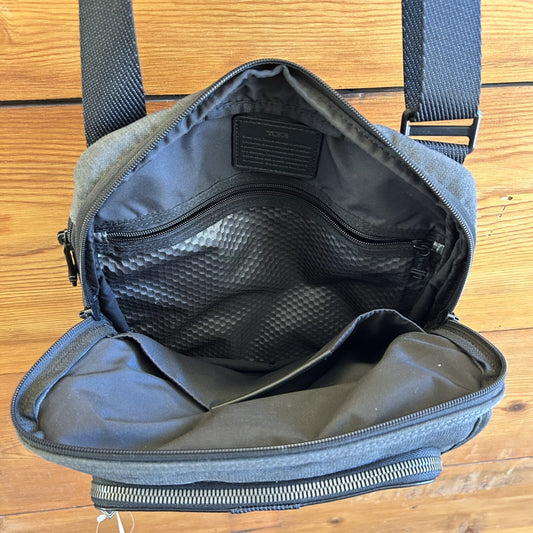 TUMI Alpha Bravo Arnold Zip Flap Travel Unisex Crossbody Bag 0507GG