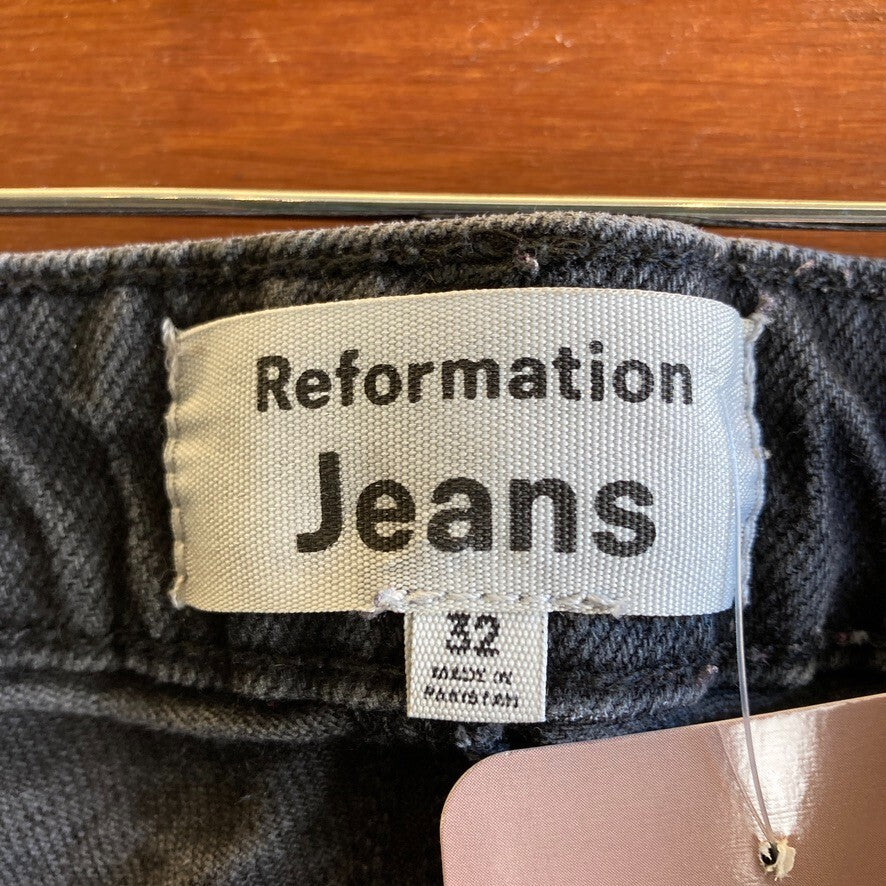 32 - Reformation Black Wash Liza Ultra High Rise Straight Jeans 0521JT
