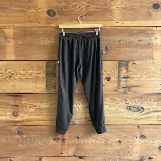S - Vuori $94 Black Performance Joggers Slim Relaxed Slight Crop Pants 3333MC