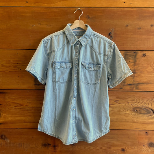S - We The Free by Free People Light Wash The Short of It Denim Shirt 0206BS