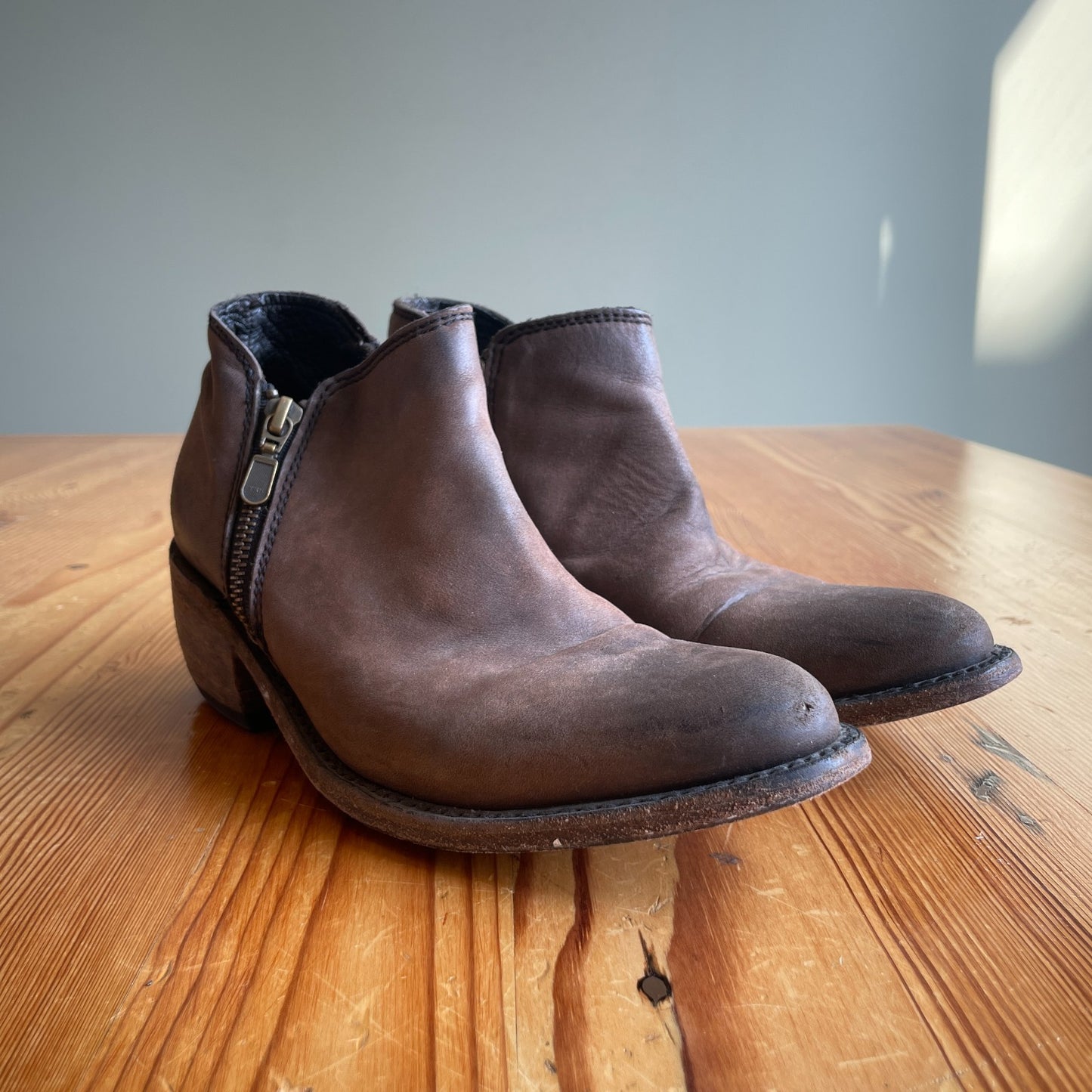 6.5 - Liberty Brown Leather Inara Distressed Women's Zipper Ankle Boots 0505MB