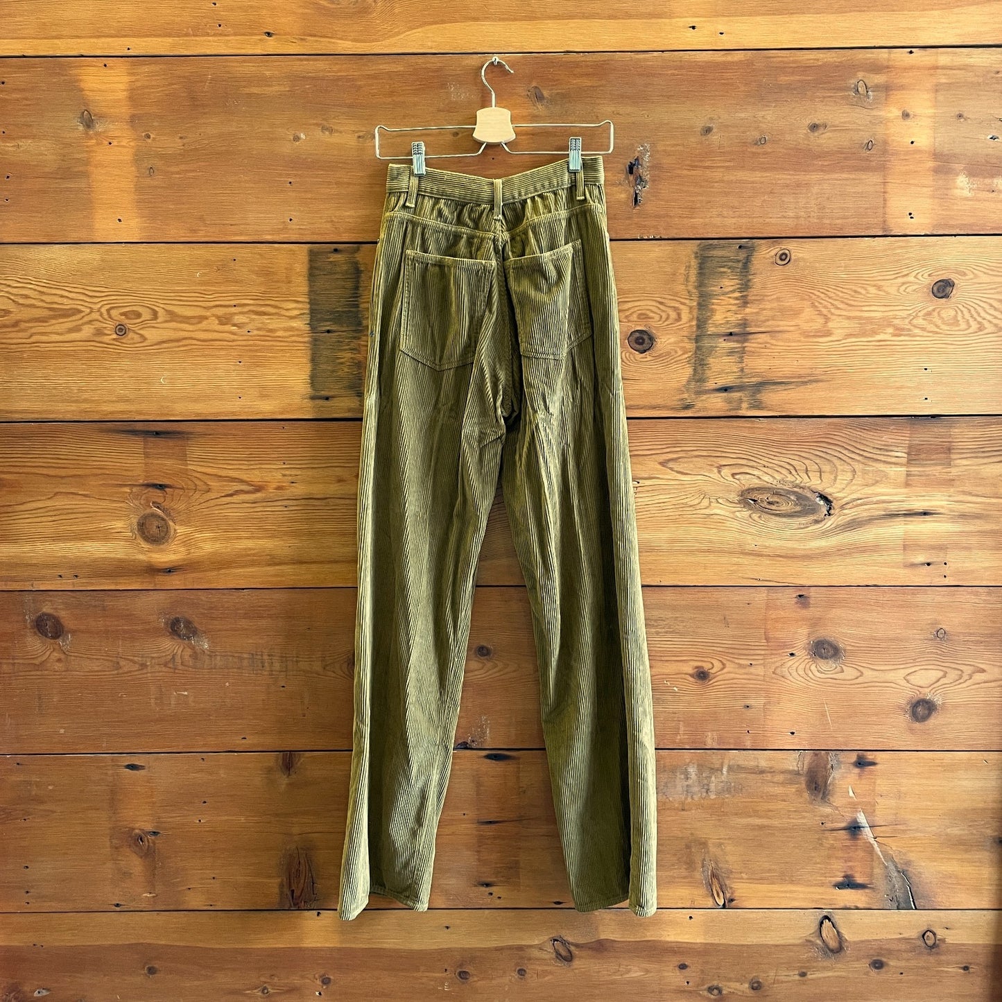 27 - Imogene + Willie Olive High Rise Catherine Corduroy Womens Pants 0312IG