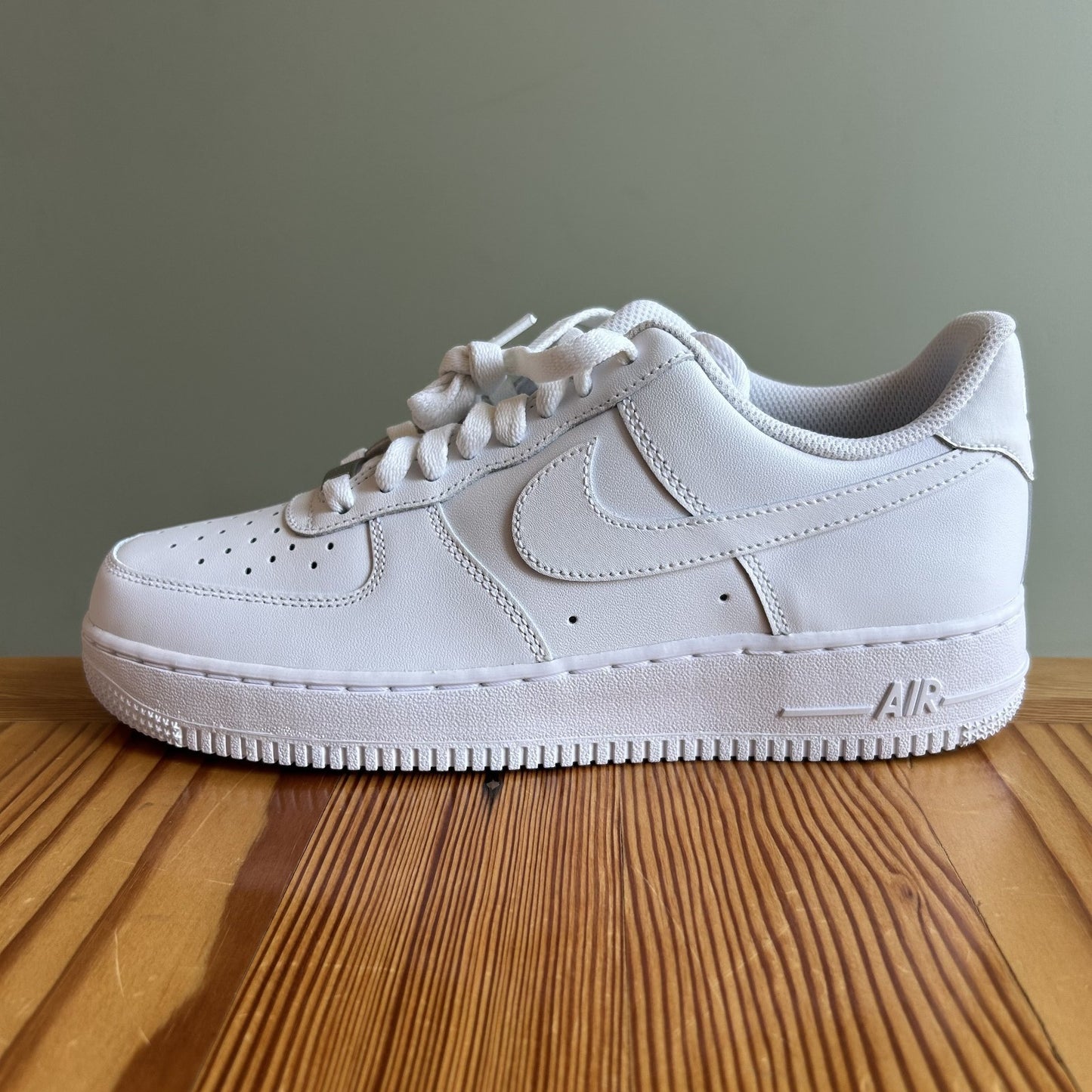 10 - Nike White Air Force 1 '07 Leather CW2288-111 Shoes NEW w/ Box 0817JE