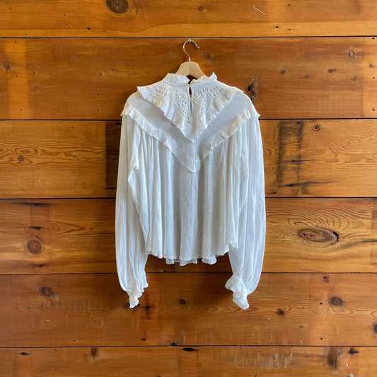 42 / L - Isabel Marant White Ruffled Long Sleeve Embroidered Eyelet Top 0815LO