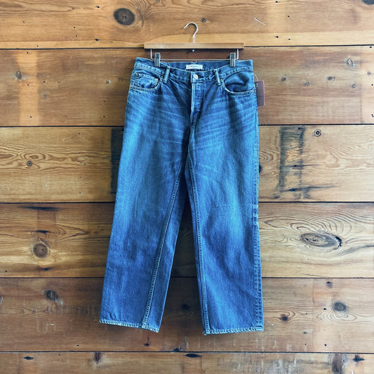 29 - Moussy Vintage TRAFALGAR Low-Rise Straight $360 Jeans 4427SC